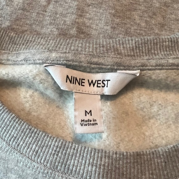 NWT! Nine West light grey sweater dress. Size medium - Picture 4 of 11